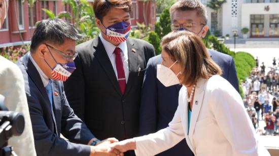 La presidenta de la Cámara de Estados Unidos, Nancy Pelosi, durante su controversial visita a Taiwán, el 3 de agosto de 2022.