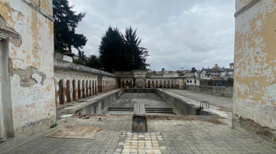 Así luce la piscina de El Sena, en agosto de 2022. 