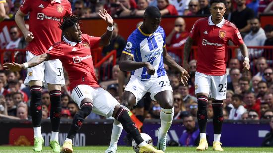 El ecuatoriano Moisés Caicedo durante la victoria del Brighton & Hove Albion ante el Manchester United, en la primera fecha de la Premier League, el 7 de agosto de 2022.