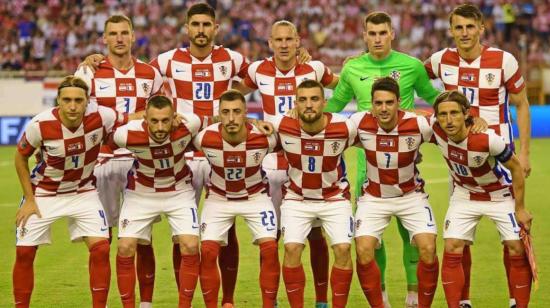 La selección de Croacia, durante un partido de la Nations League, en 2022.