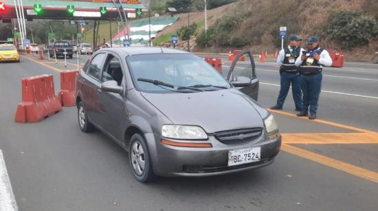 La Policía encontró el vehículo en el que se movilizaba Gerardo Delgado, periodista y precandidato a concejal de Manta, cuando fue víctima de asesinato, el 10 de agosto de 2022.