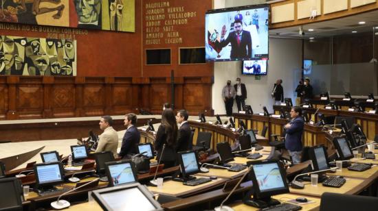 La Asamblea posesionó a Raúl González como nuevo superintendente de Bancos este 11 de agosto de 2022.