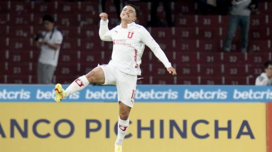 Alexander Alvarado festeja el gol que le convirtió a Emelec en la Fecha 6 de la LigaPro, el 14 de agosto de 2022.