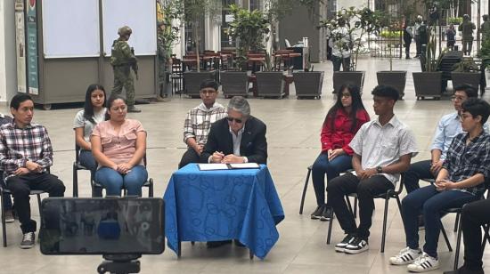 El presidente Guillermo Lasso anunció el veto parcial a la Ley de Comunicación, en la Universidad de las Artes, en Guayaquil, el 24 de agosto de 2022.