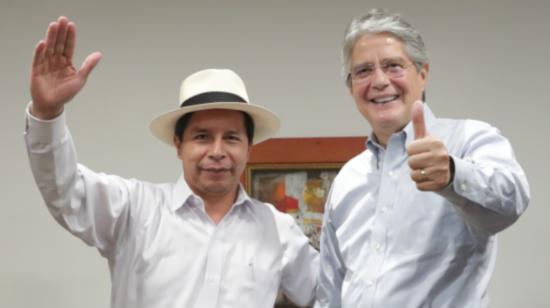 Los presidentes Pedro Castillo y Guillermo Lasso, en Loja, en abril de 2022.