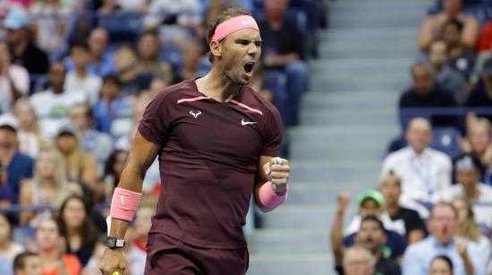 Rafael Nadal de España reacciona durante su partido contra Richard Gasquet de Francia durante su partido de tercera ronda en el US Open.