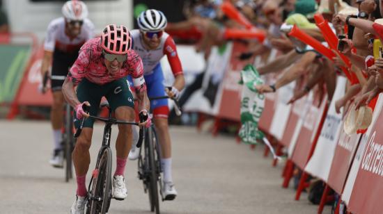 Rigoberto Urán, en los últimos metros de la Etapa 17 de la Vuelta a España, el 7 de septiembre de 2022.