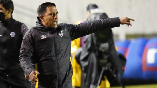 César Farías, durante el partido del Aucas ante Cumbayá, el 7 de mayo de 2022.