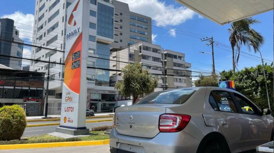 Imagen referencial de una gasolinera en el centro norte de Quito, este 9 de septiembre de 2022.