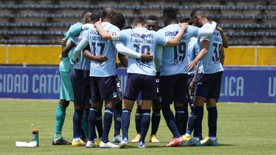 Los jugadores de Universidad Católica, antes del partido ante Orense, el domingo 18 de septiembre de 2022. 