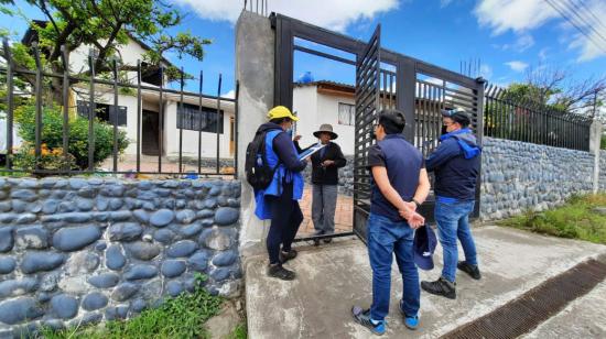 Personal del INEC, en la provincia de Tungurahua, en julio de 2022.