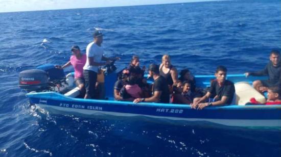 Imagen proporcionada por las autoridades de Nicaragua con una de las embarcaciones detenidas en el mar Caribe. 