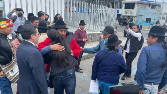 Leonidas Iza, presidente de la Conaie, luego de la audiencia en su contra en Latacunga, el 26 de septiembre de 2022.