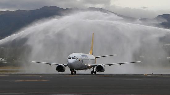 Imagen de la llegada de Independiente del Valle al aeropuerto Mariscal Sucre de Quito, el 2 de octubre de 2022.