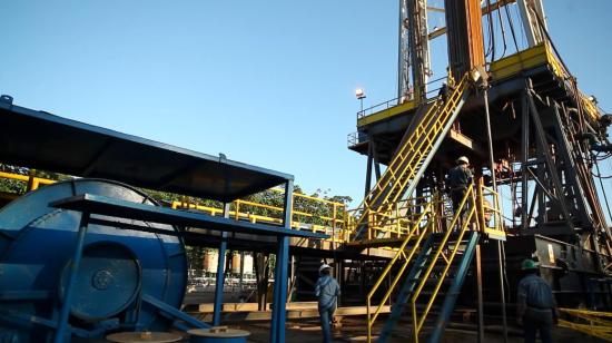 Torre de perforación petrolera en el campo Ishpingo, que es parte del bloque ITT, ubicado en la Amazonía ecuatoriana. Foto del 7 de octubre de 2022.