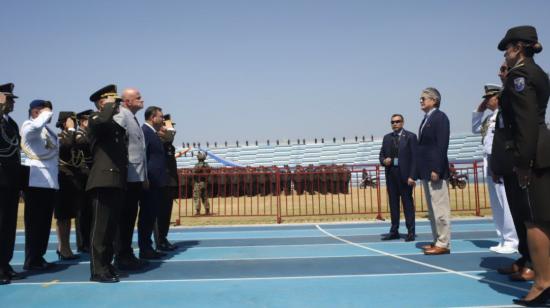 El presidente Guillermo Lasso participó en la ceremonia de incorporación de 1.564 nuevos policías para Guayaquil, en el estadio Modelo, el 14 de octubre de 2022.