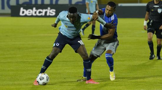 Cristian Martínez Borja, de Universidad Católica, en el partido ante Emelec, el 16 de octubre de 2022.