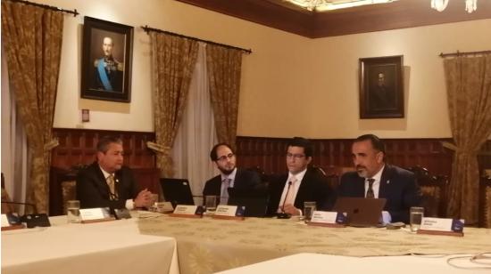 Ministro de Transporte, Darío Herrera, en un conversatorio con medios, en el Palacio de Carondelet, el 19 de octubre de 2022.