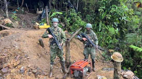 Militares en operativos en la concesión minera de Imba 2, en La Merced de Buenos Aires.