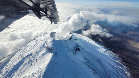 Panorámica del cráter del volcán Cotopaxi, el 28 de octubre de 2022. 