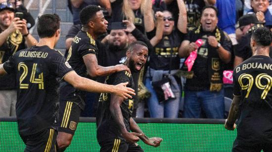 Los jugadores de Los Ángeles FC celebran en la final de la Copa de la MLS, el 5 de noviembre de 2022.