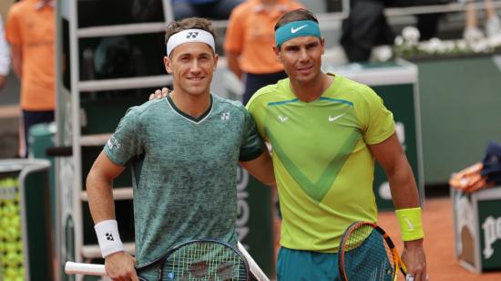 El noruego Casper Ruud junto al español Rafael Nadal.