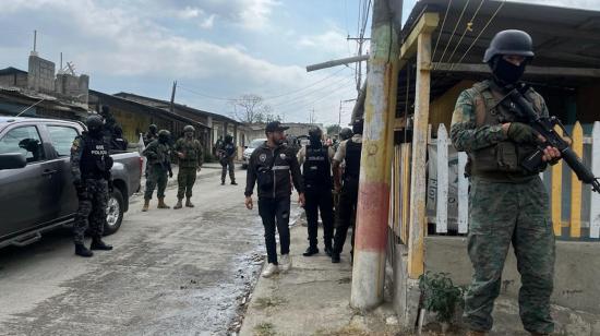 Operativo realizado en Esmeraldas, que terminó en la captura de un líder de Los Tiguerones, el 12 de noviembre de 2022.