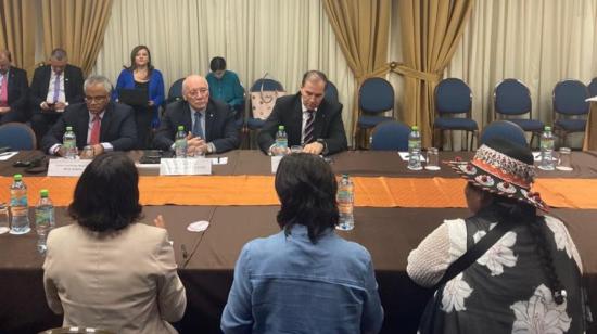 La misión de la OEA en reunión con las coordinadoras de colectivos de mujeres de Perú, el 22 de noviembre de 2022.