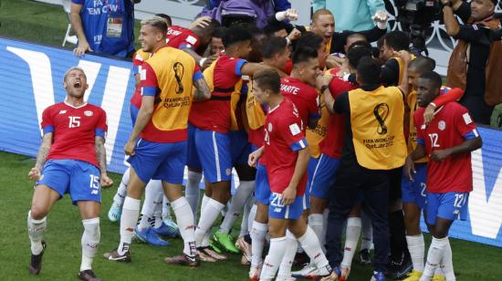 Los jugadores de Costa Rica festejan un gol ante Japón, el domingo 27 de noviembre de 2022.