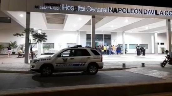 El hospital de Chone fue atacado por delincuentes la noche del 27 de noviembre de 2022.