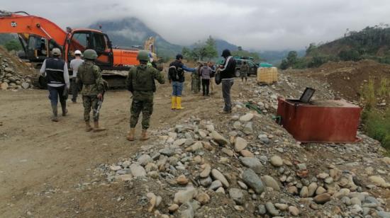 Operativo de minería ilegal realizada por la Agencia de Regulación y Control de Energía y Recursos No Renovables el 10 de noviembre de 2022.