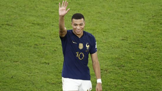 Kylian Mbappé festeja un gol con Francia en el Mundial de Qatar, el 4 de diciembre de 2022.