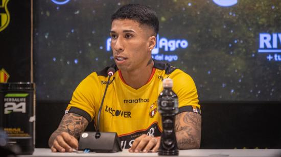 El jugador Agustín Rodríguez en rueda de prensa durante su presentación como refuerzo de Barcelona para 2023.