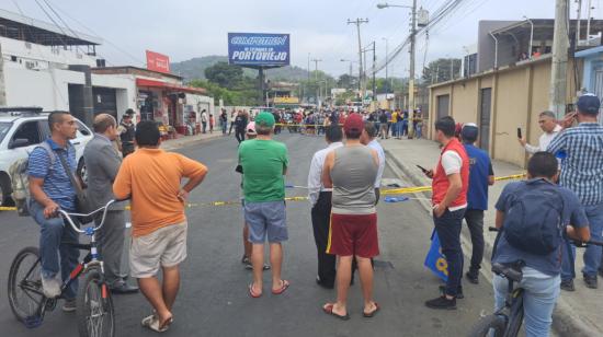 El candidato Javier Pincay sufrió un atentado cuando realizaba un acto proselitista en el norte de Portoviejo, el 20 de diciembre de 2022.