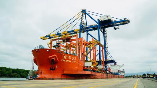 Una grúa de carga en la Terminal Portuaria de Guayaquil, en agosto de 2022. 