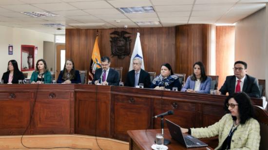 Pleno de la Corte Constitucional durante la audiencia de seguimiento por la selección del presidente de la Judicatura, el 10 de enero de 2023, en Quito.