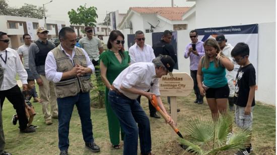 Lanzamiento del nuevo programa de crédito para vivienda con tasa de interés de 5% anual, en Guayaquil, el 5 de enero de 2023.