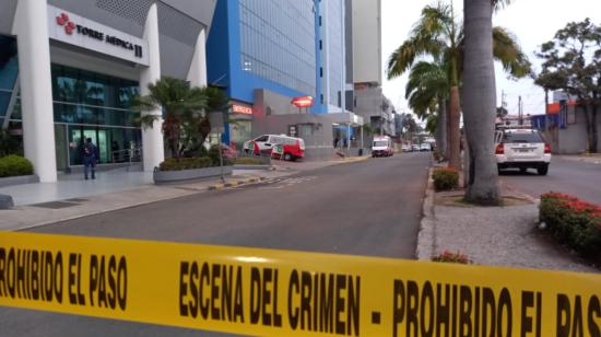 Exteriores del Omni Hospital, donde se produjo la balacera que dejó un fallecido, el 11 de enero de 2023.