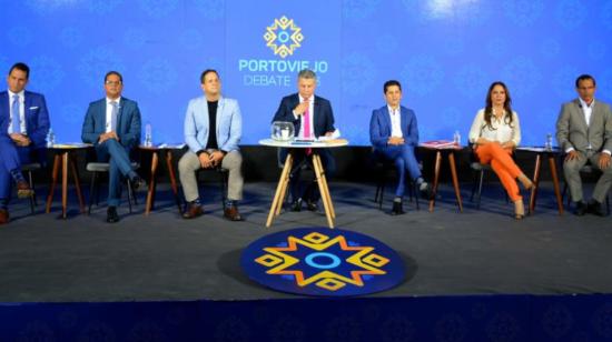 Los candidatos a la Alcaldía de Portoviejo, en el debate del Consejo Nacional Electoral, el 15 de enero de 2023.