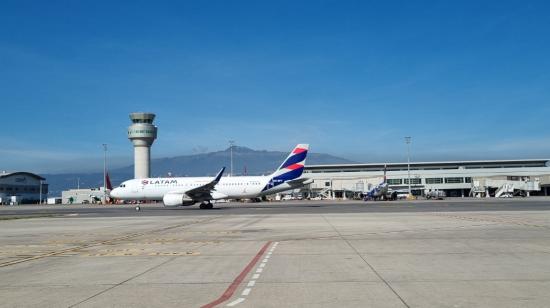 Imagen referencial del Aeropuerto Internacional Mariscal Sucre de Quito, a cargo de Corporación Quiport, en octubre de 2022. 