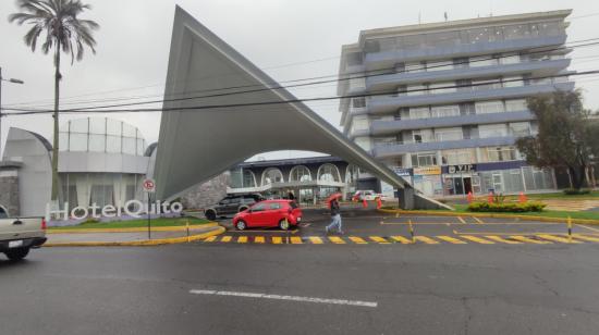 Vista de a fachada del Hotel Quito, el 19 de enero de 2023.