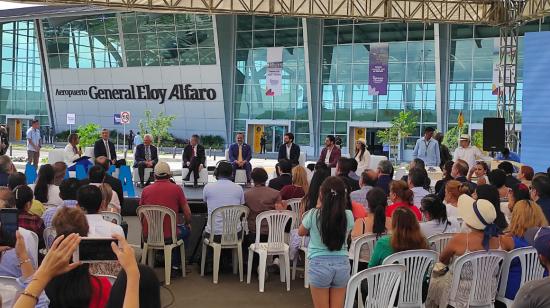 Autoridades de Ecuador inauguran la ruta aérea Manta-Panamá. Manabí, 26 de enero de 2023.