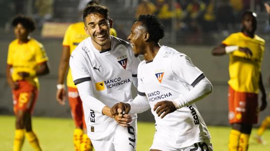 Los jugadores de Liga de Quito festejan un gol ante Aucas en Chillogallo por la Copa de Campeones, el miércoles 1 de febrero de 2023.