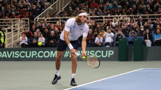 Stefanos Tsitsipas, durante su participación en la serie entre Grecia y Ecuador por Copa Davis, el 5 de febrero de 2023.