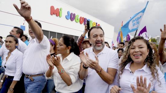 Pabel Muñoz durante su camapaña política para la Alcaldía de Quito, en septiembre de 2022.