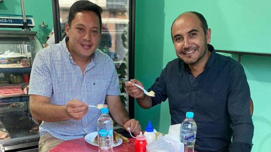 Cristian Zamora, alcalde electo de Cuenca, y Juan Cristóbal Lloret, prefecto electo de Azuay.