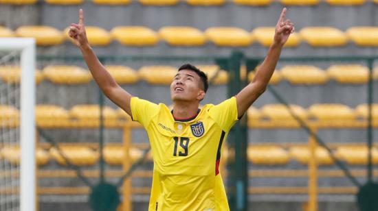 Cristhoper Zambrano celebra su gol en el partido de Ecuador ante Venezuela en el Sudamericano Sub 20, el 9 de febrero de 2022.