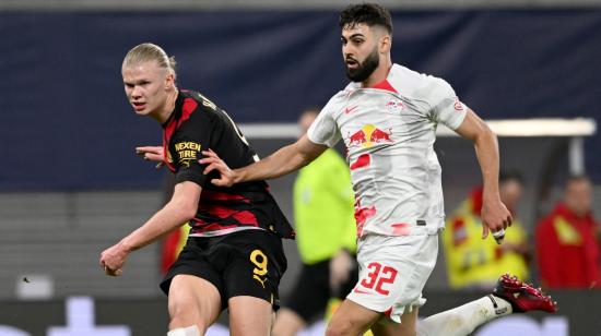 Erling Haaland, del Manchester City, y Josko Gvardiol, del Leipzig, en el partido de la Champions League, el 22 de febrero de 2023.