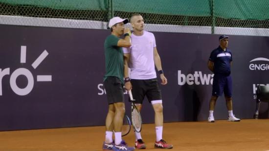 Gonzalo Escobar y Tomislav Brkic, durante los octavos de final del ATP 500 de Río, el 22 de febrero de 2023.