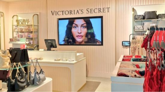 Imagen referencial de la tienda de Victoria's Secret, en el aeropuerto de Quito, en 2022. 